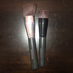 Bare Minerals brush duo